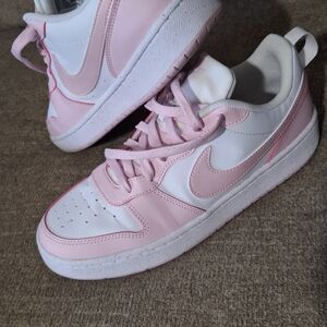 Nike Kids Sneakers in Pink and White